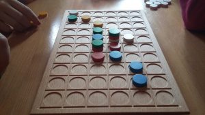 Bild: Spielfeld mit Spielsteinen