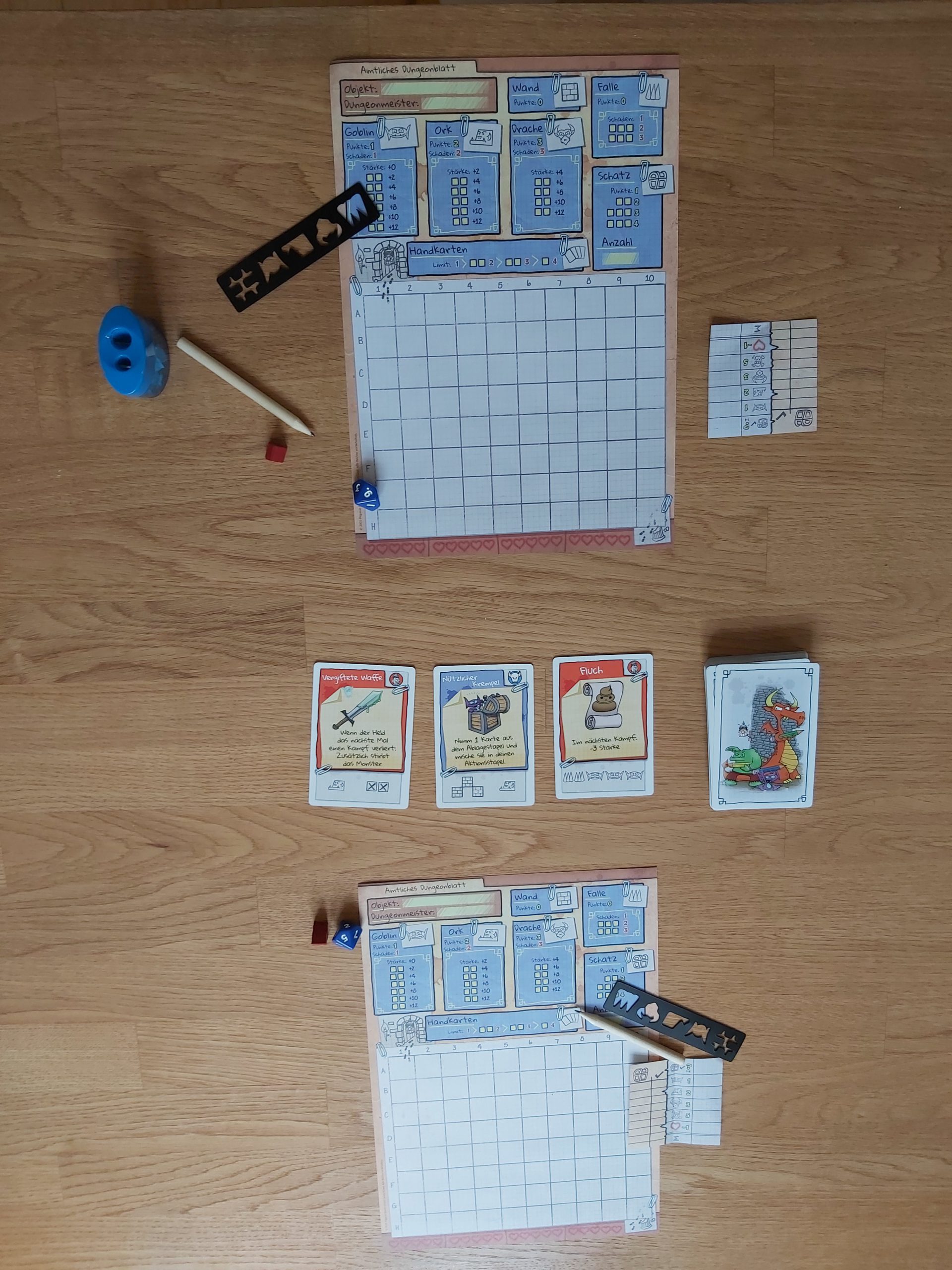 Zu sehen ist der Spielaufbau von Doodle Dungeon für 2 Personen