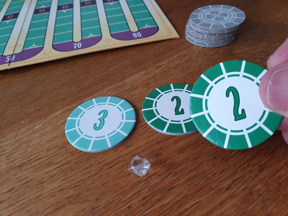 Gezogen wurde eine 3, eine 2 und nochmal eine 2