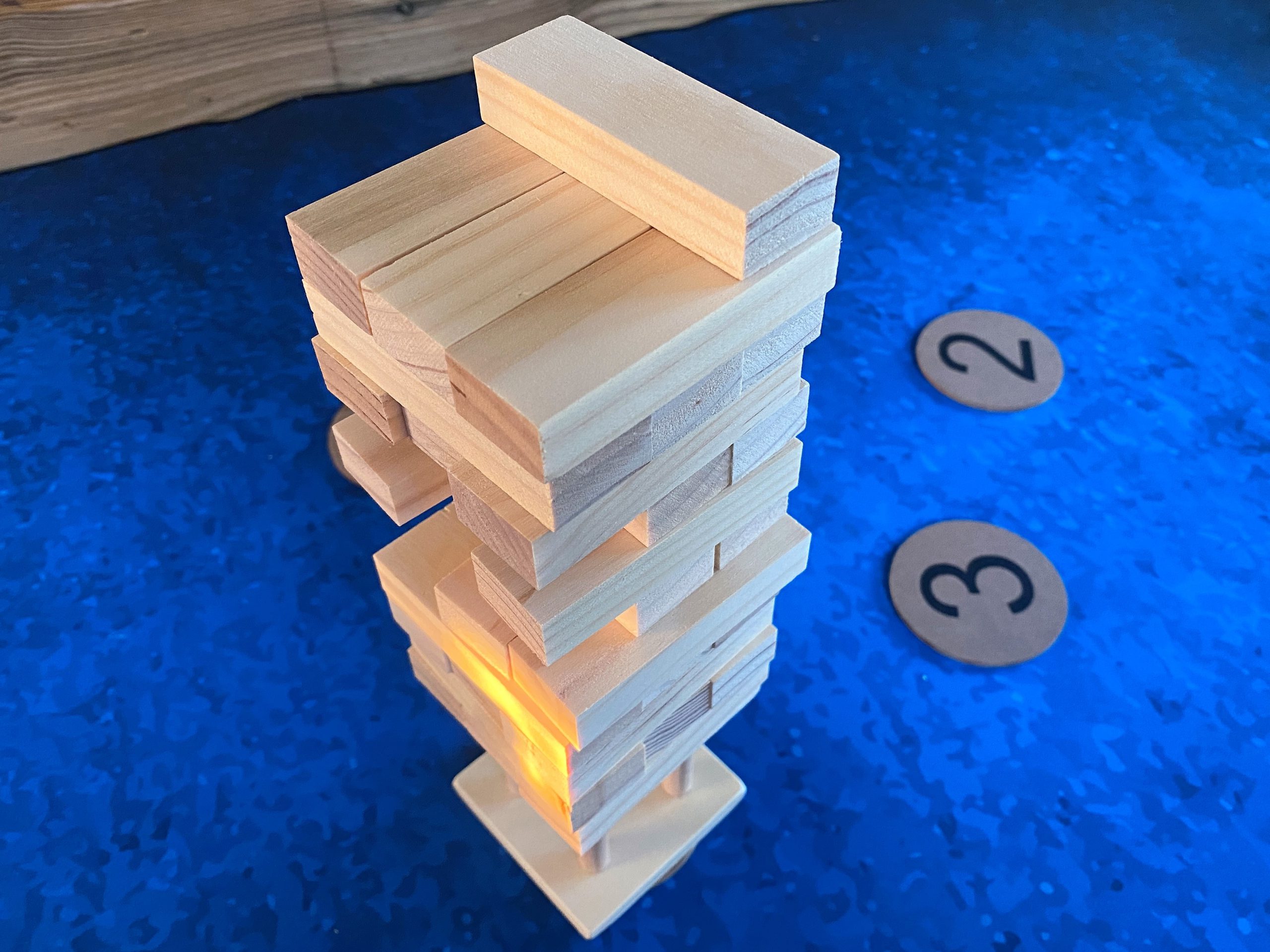 Der Turm wird höher, aber auch instabiler.