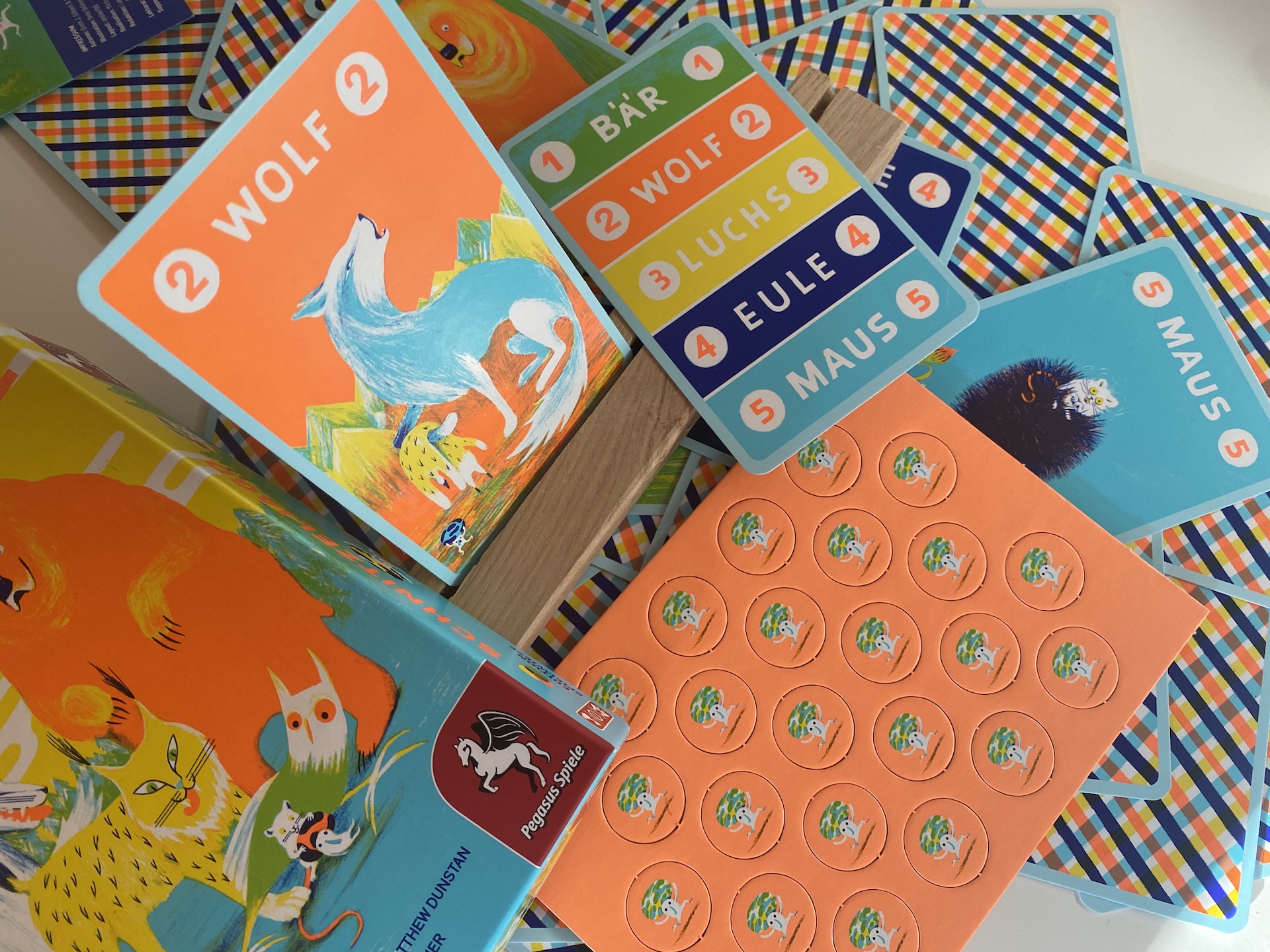 Die Farben sind imit einem Neon-Effekt gestaltet.