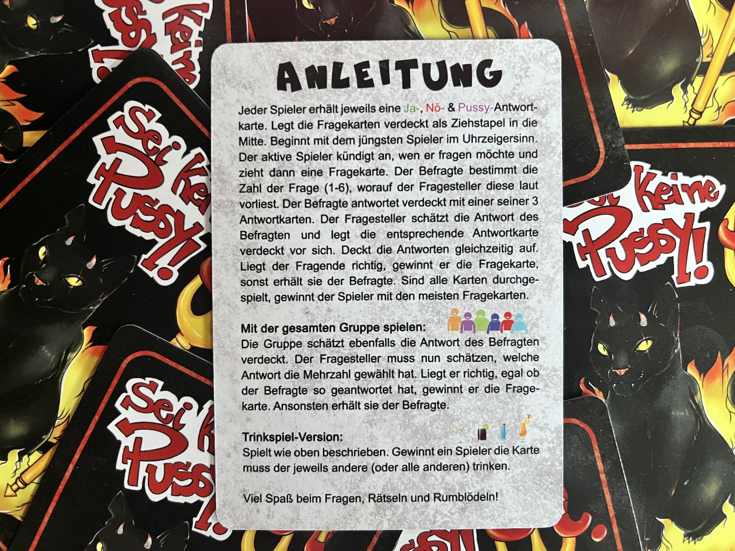 Die Regeln passen auf eine sehr kleinbedruckte Karte