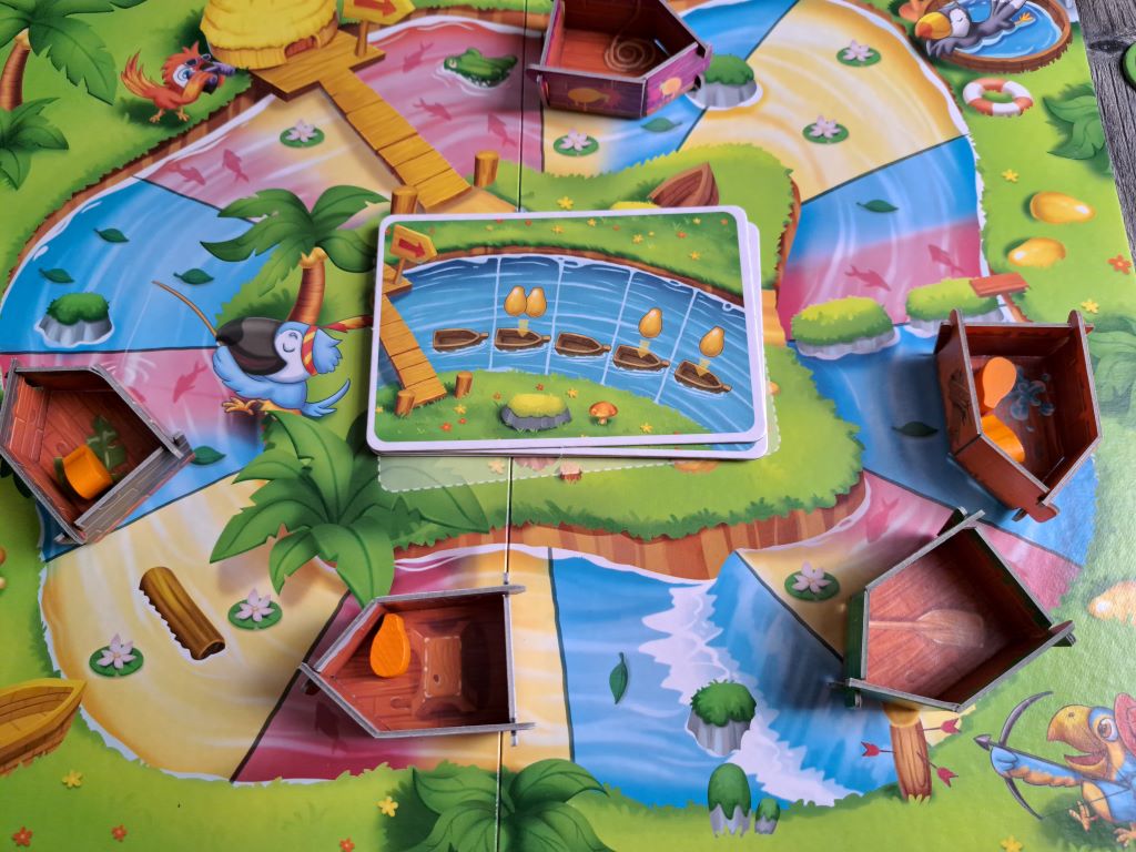 EIne Runde ist gespielt. Papayas wurden auf die Boote verteilt.