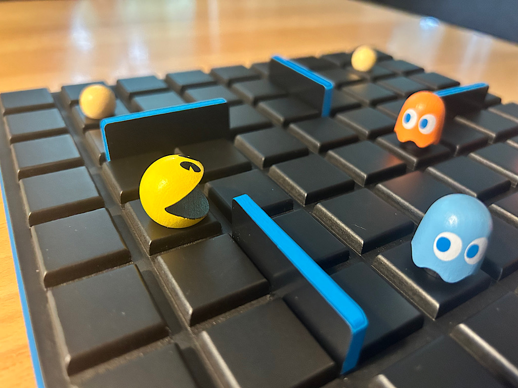 Im Verlaufe kann Pac Man in die Enge getrieben werden