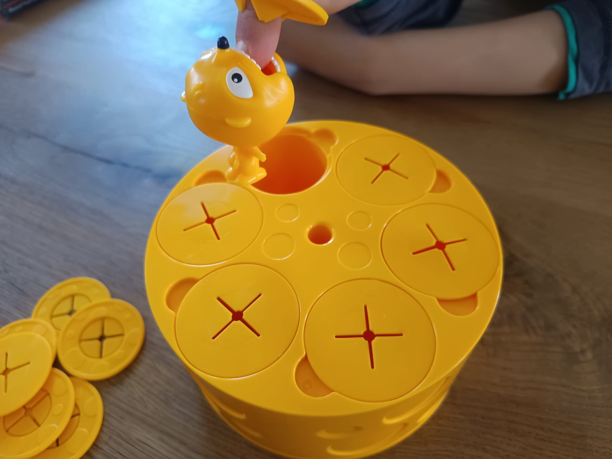 Das Spiel mit der frechen Maus - Easy Cheesy von Piatnik (Rezension ...