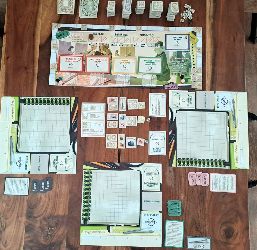 Spielaufbau für 3 Personen.