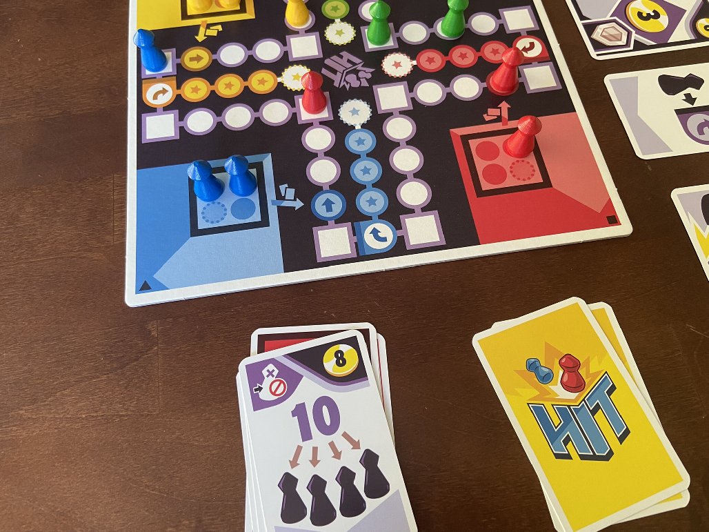 Blick auf den Spieltisch.