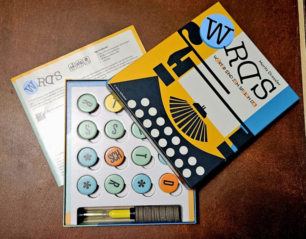 WRDS - Wörter sind zum Spielen da: Cover und Spielmaterial