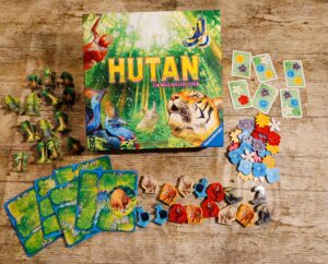 Spieleschachtel mit Inahlt.