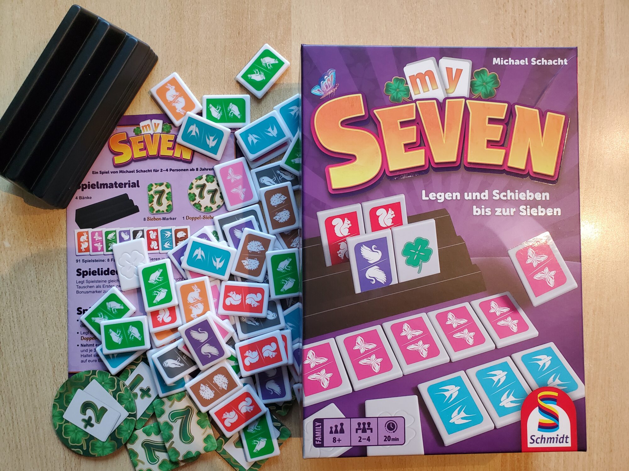 MySeven Schachtel und Spielmaterial